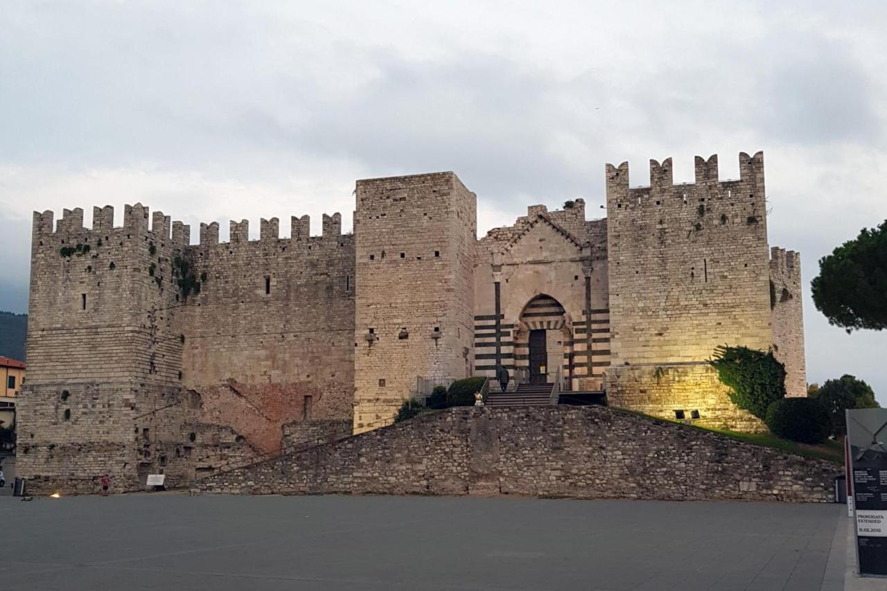 Taverna Abitazione A 15 Km Da Firenze Prato  Dış mekan fotoğraf